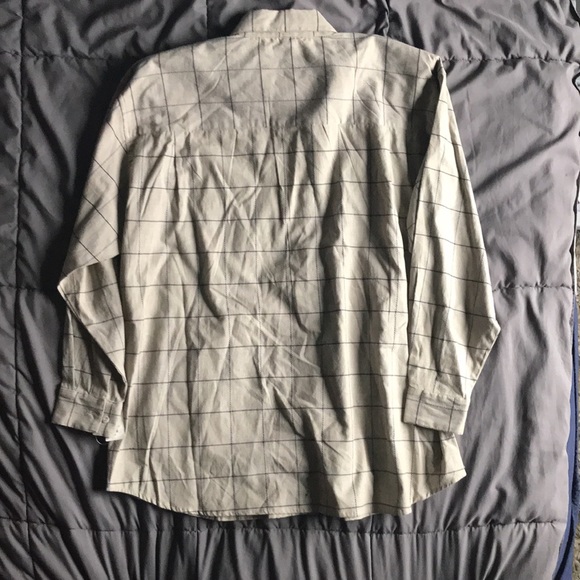 Maggie&Max light brown embroidered floral long sleeve button down shirt Size 1X - Picture 2 of 11